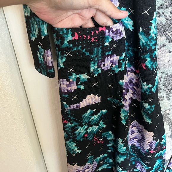 Lularoe Open Sweater - Picture 4 of 6